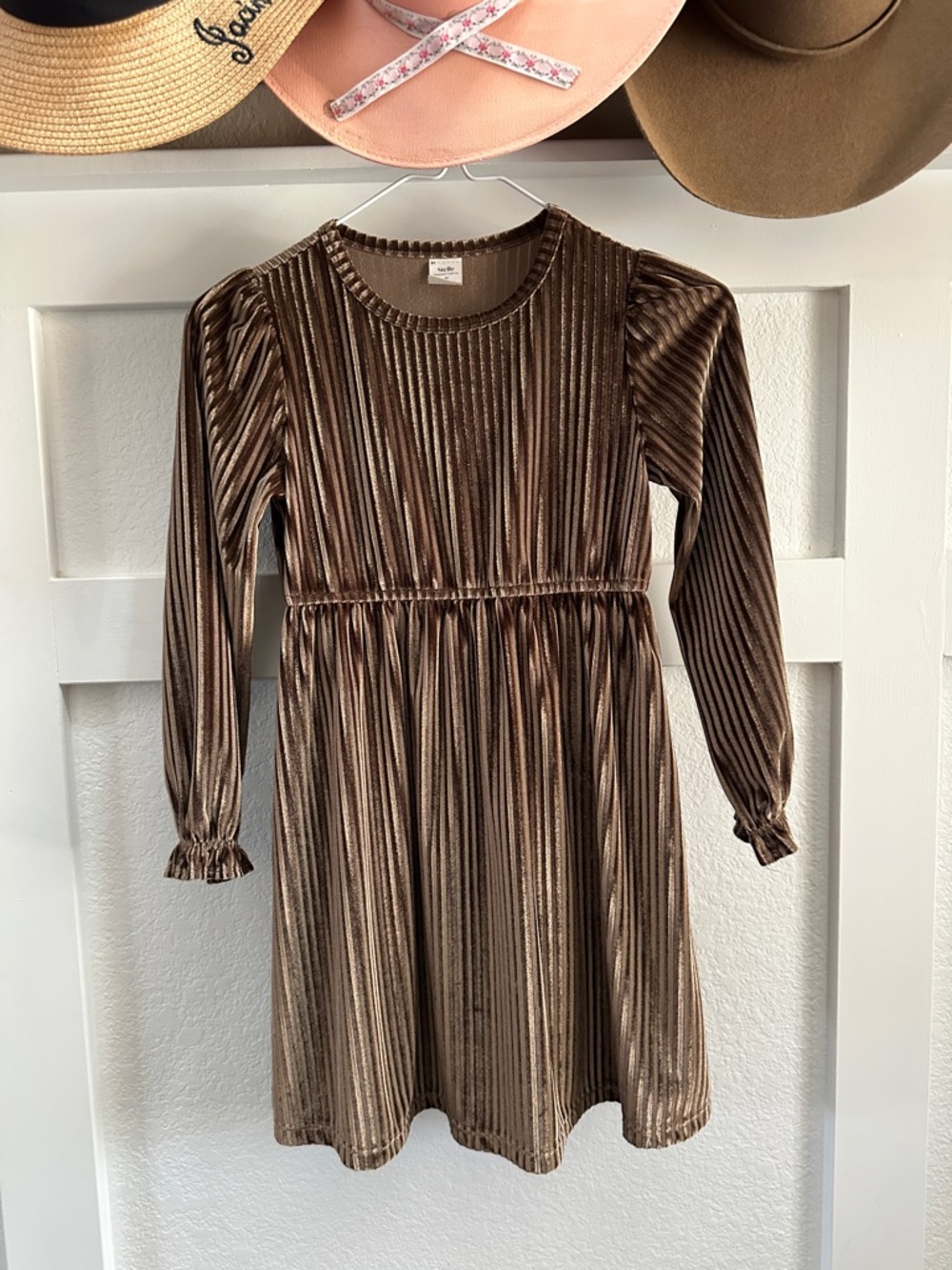 Girls' Brown Velvet Long-Sleeve Casual Dress